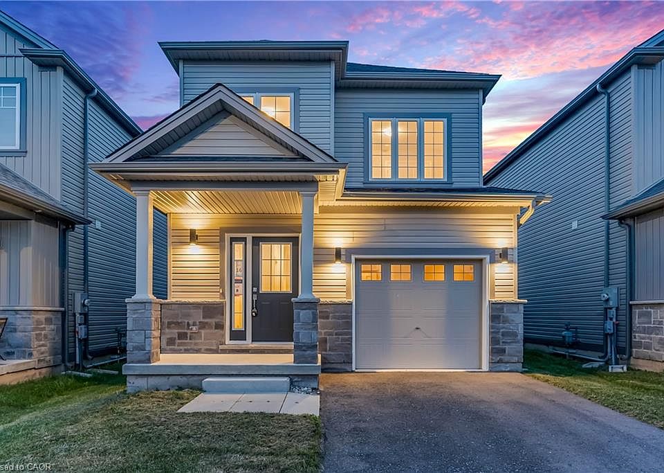 1st image of 16 Bromley Dr
