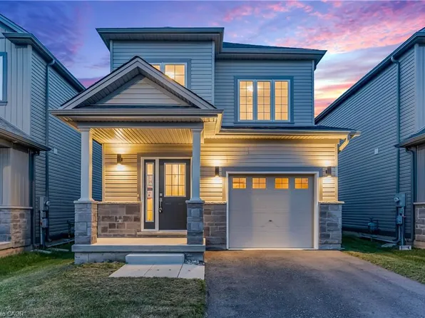 16 Bromley Dr, Pt Weller, ON L2M 1R1