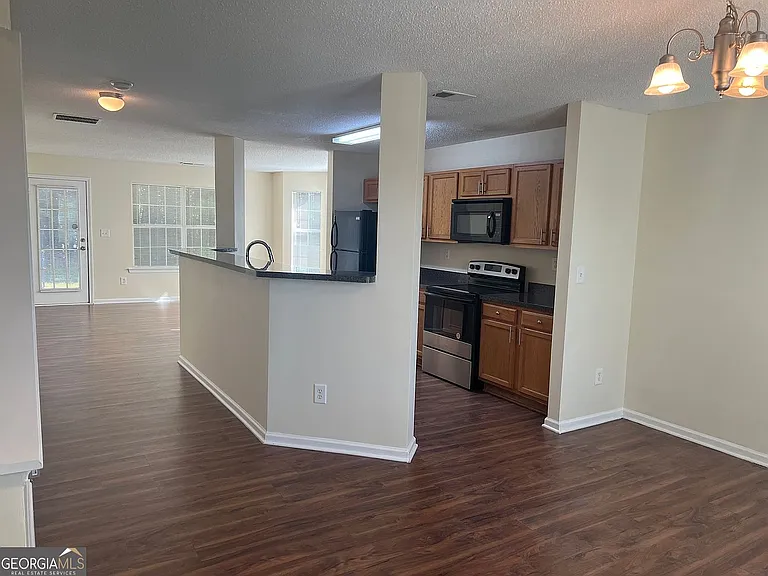 745 Outlook Way — Photo 4