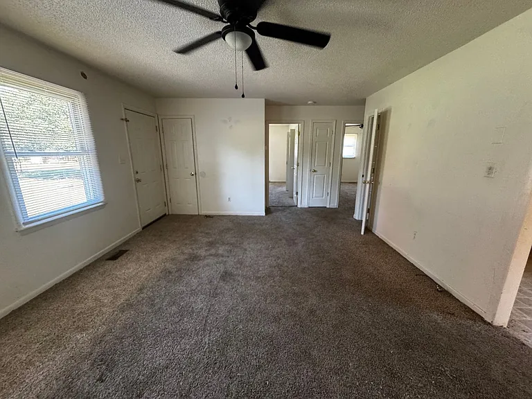 585 Winter Park Dr — Photo 8