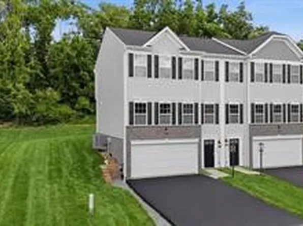 1237 Bedford Rd #2083B, North Huntingdon, PA 15642