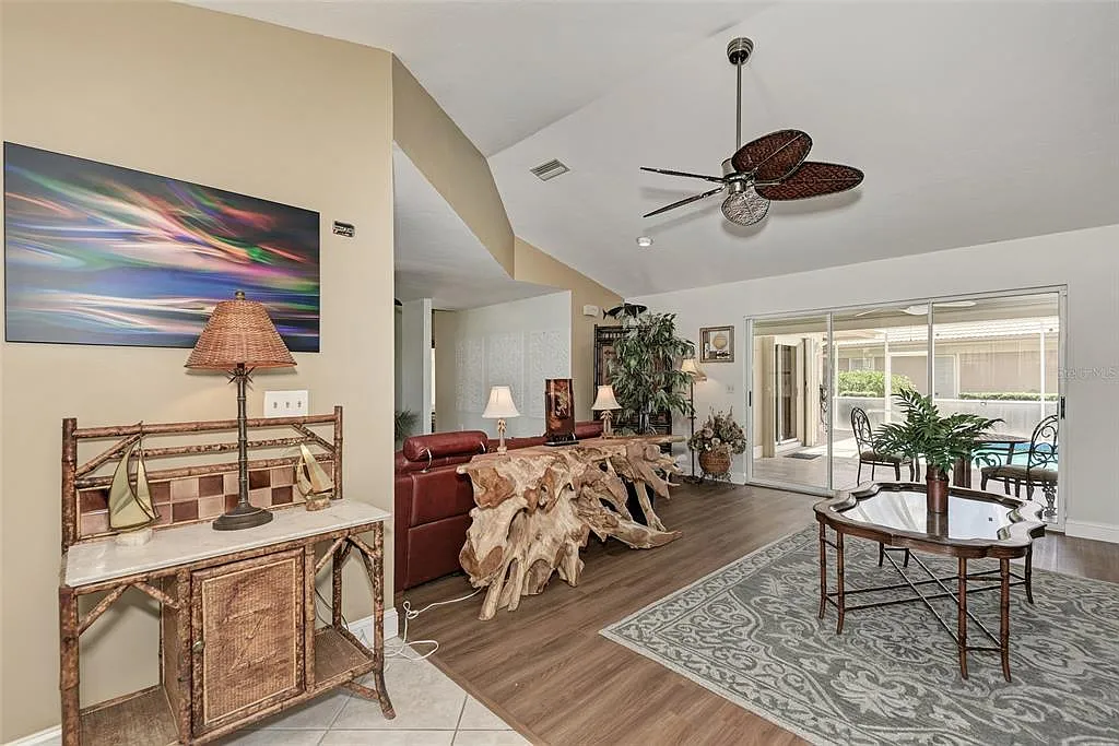 3126 Meadow Run Dr — Photo 3