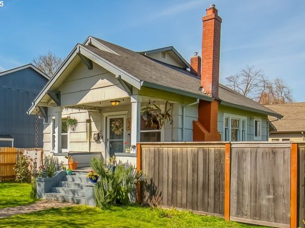 635 SE 4th St, Gresham, OR 97080