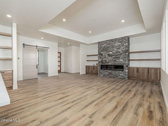 4th image of 8118 W Ferguson Ln