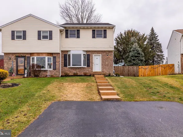 246 Riverview Dr, Ephrata, PA 17522