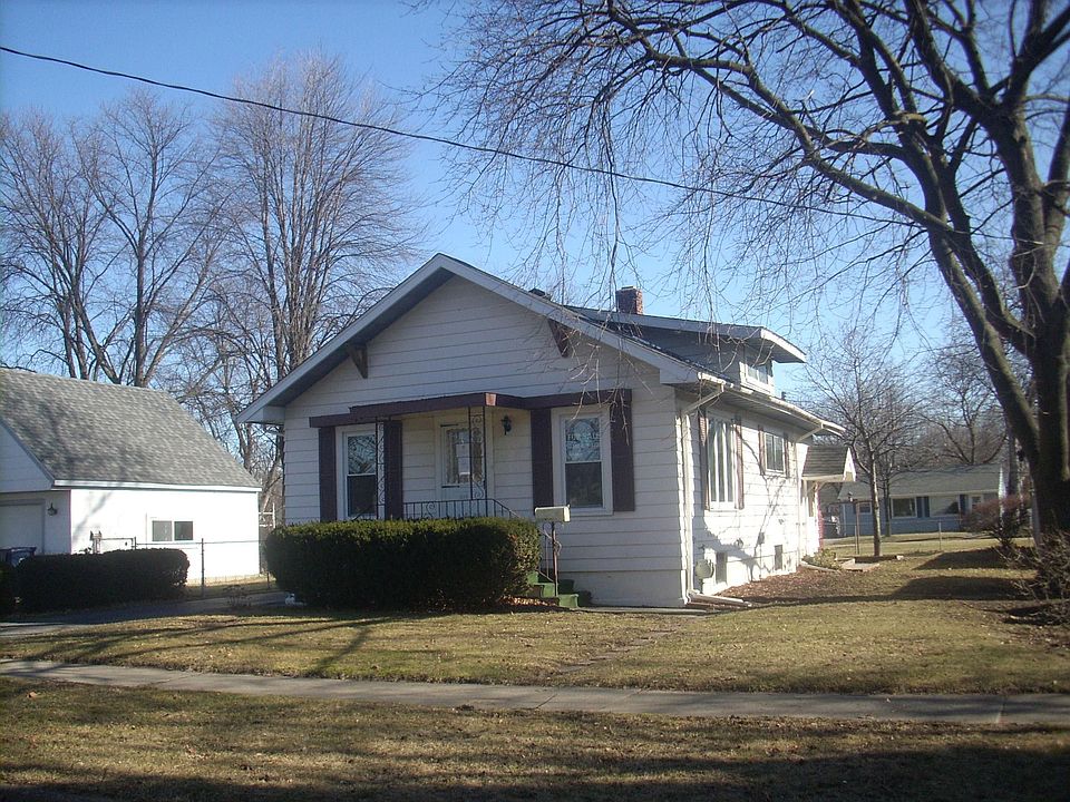 1st image of 404 N Kiesel St