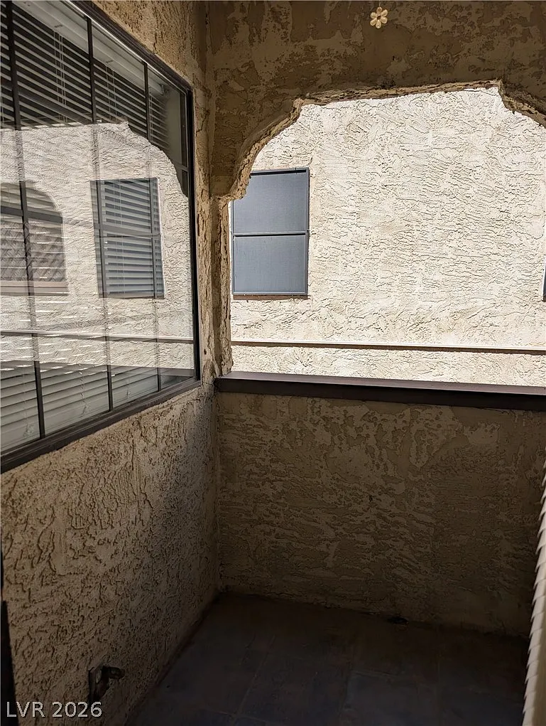 2 bed, 2.0 bath, 1073 sqft, $1,175 — Photo 4