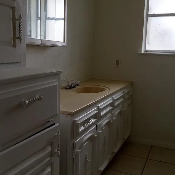 1140 Shadywood Ln — Photo 32