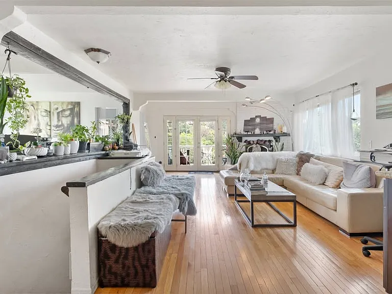 9061 Crescent Dr — Photo 15