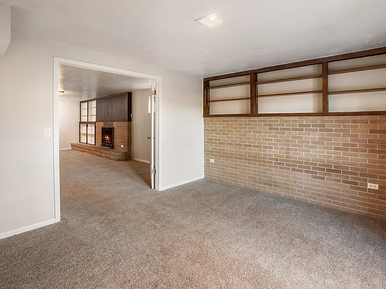 basement bonus room