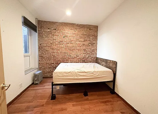 Rented by Ulas Real Estates Inc | media 19