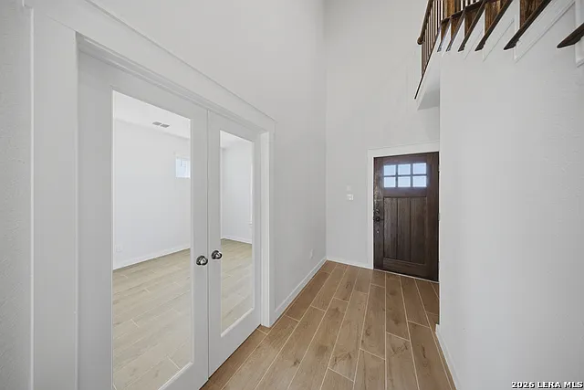 4 bed, 2.5 bath, 2612 sqft, $2,700 — Photo 3