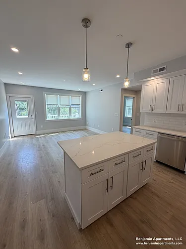 124 Kenrick St #10 Photo 1