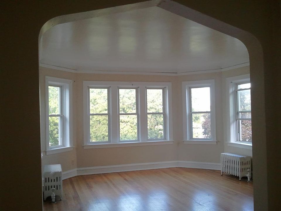 1st image of 8638 S Euclid Ave APT 3