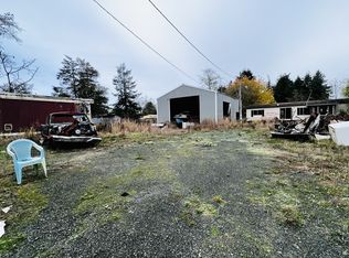 90875 Caraway Ln, Coos Bay, OR 97420