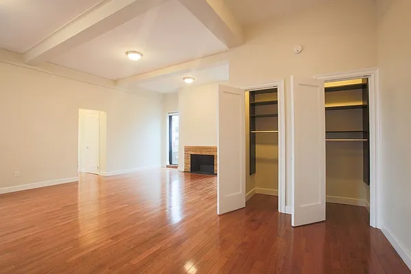 Rented by Stonehenge NYC LLC | media 20