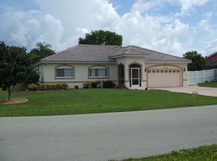27448 Pelican Ridge Cir, Bonita Springs, FL 34135