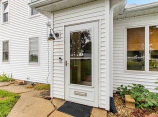 6203 N Schaffer Rd, Elmwood, IL 61529