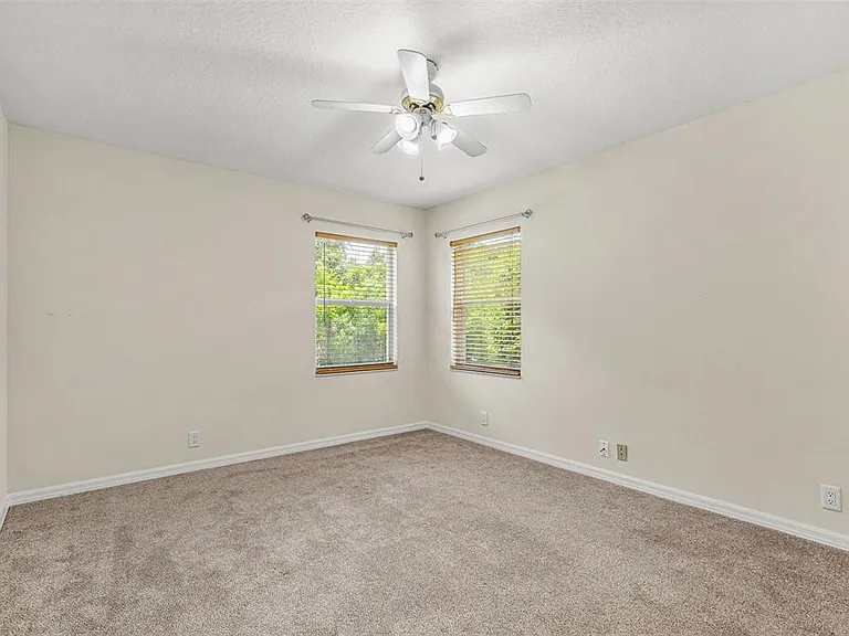 1115 Hounds Run — Photo 25