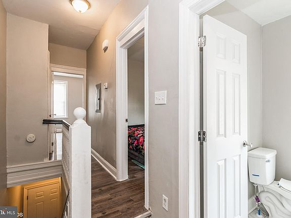 5th image of 1015 W Susquehanna Ave #2