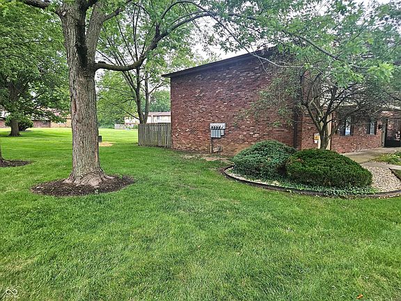 2nd image of 101 Greenwood Trl N