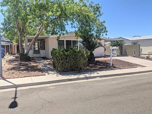 3rd image of 2933 E Sequoia Dr