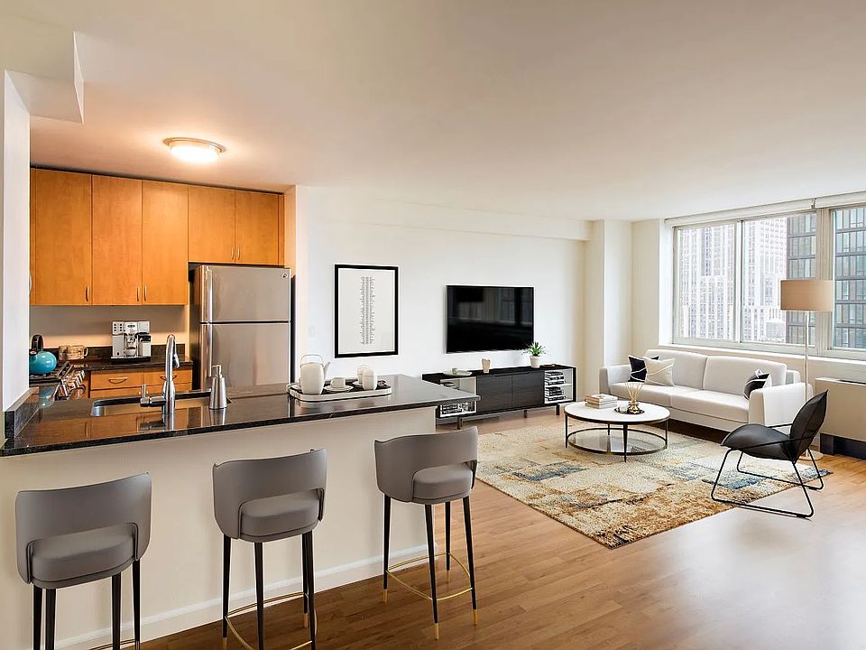 1st image of 66 W 38th St APT 8H