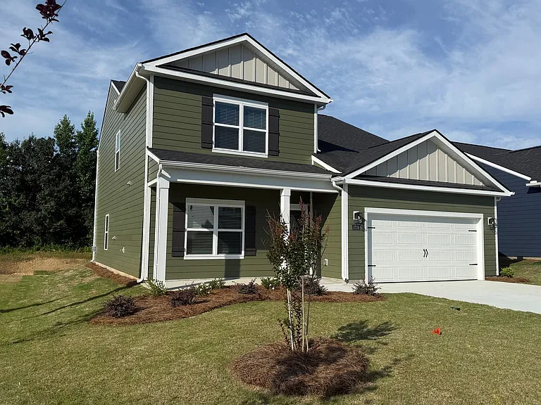 3729 Hawks Creek Dr — Photo 2