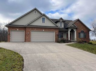 14220 Soaring Hawk Trl, Hoagland, IN 46745