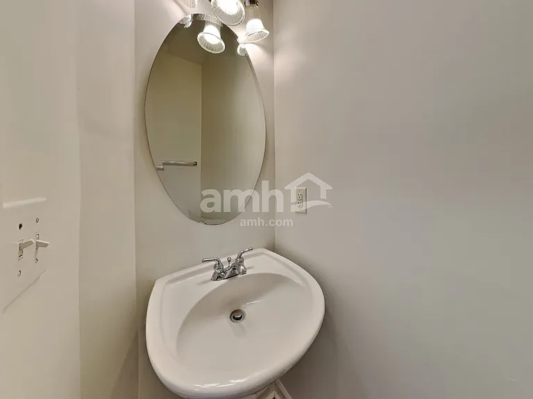 11405 Hawk Roost Ct — Photo 9