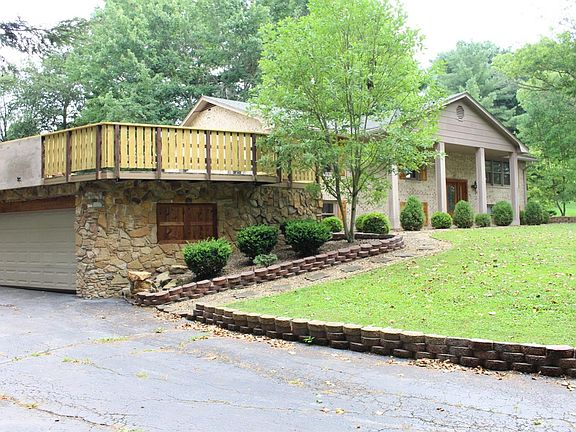 3rd image of 509 Chenault Ln