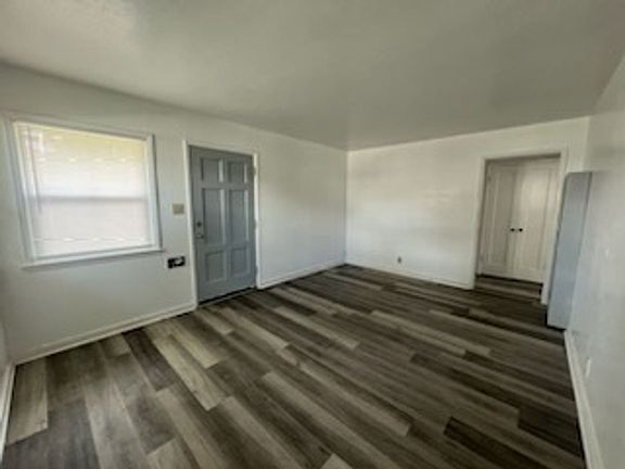3rd image of 2132-2136 E Peralta Way