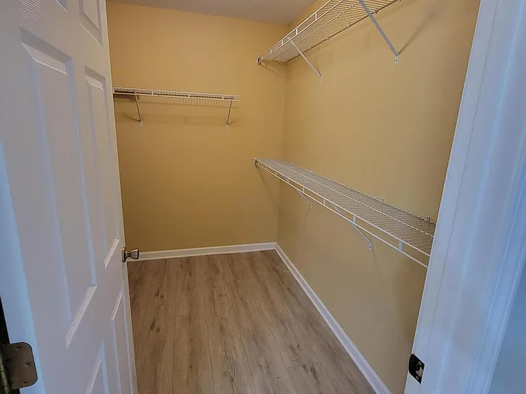 7288 Mossy Oaks Ct — Photo 17