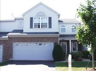 2864 Caldwell Ln, Geneva, IL 60134