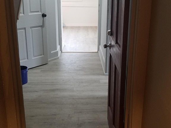 3rd image of 1055 Blue Ave #4
