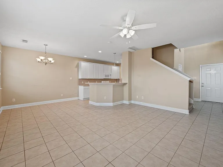 8714 Thistlemoor Ln — Photo 6