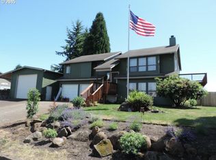 10830 Navajo Way, Oregon City, OR 97045