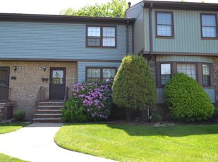 103 Highview Dr, Woodbridge, NJ 07095