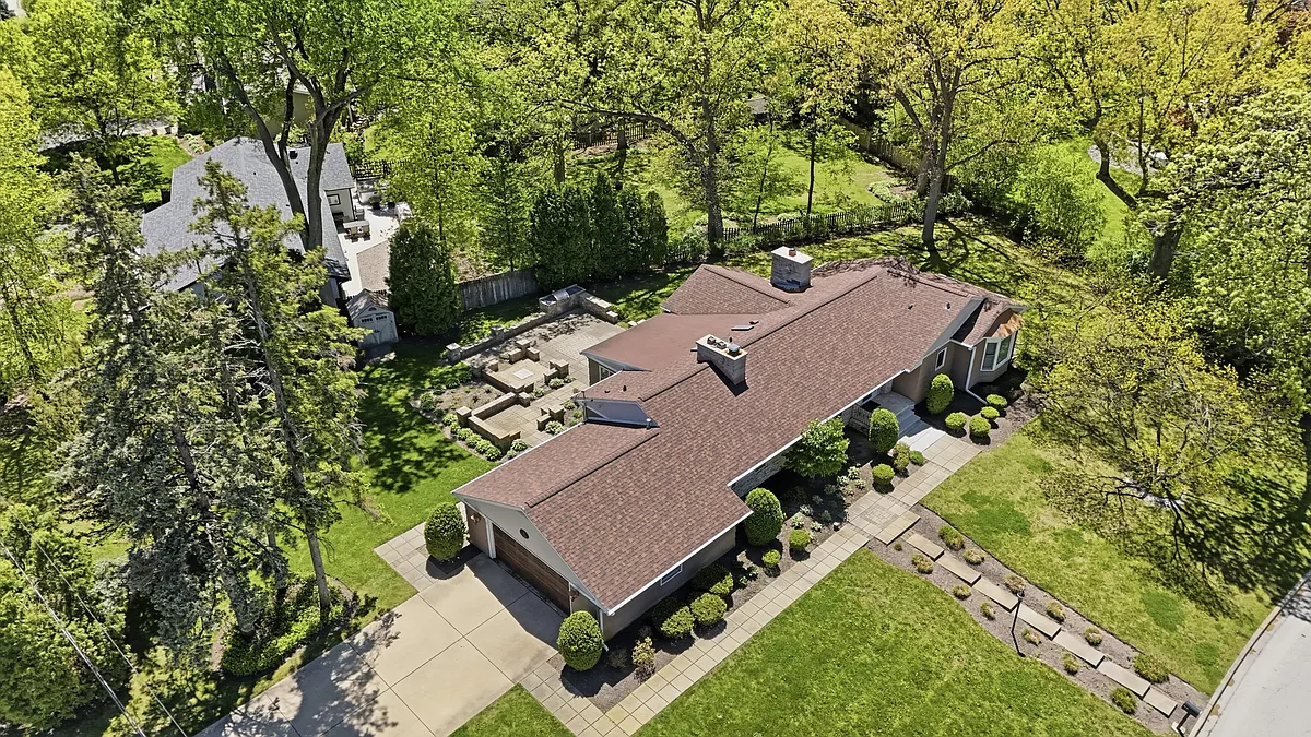 Building Photo - 29 Brookdale Ln
