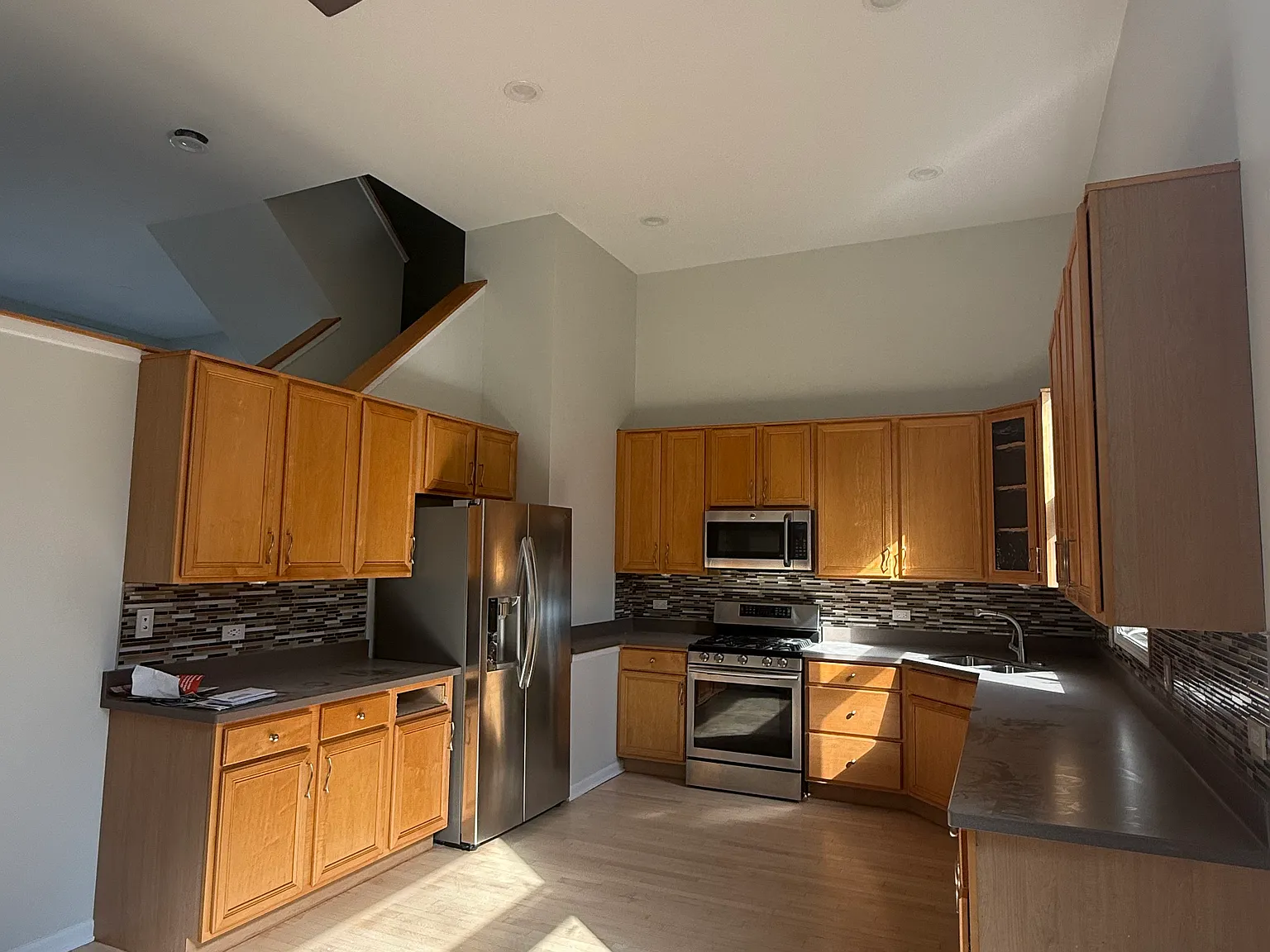 3 bed, 2.5 bath, 1418 sqft, $2,950 — Photo 2