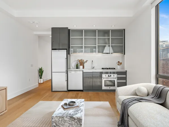 44-15 Purves Street image 2 of 9