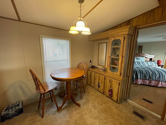 5th image of 73 Apple Ln