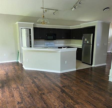 2nd image of 549 Lexingdale Dr