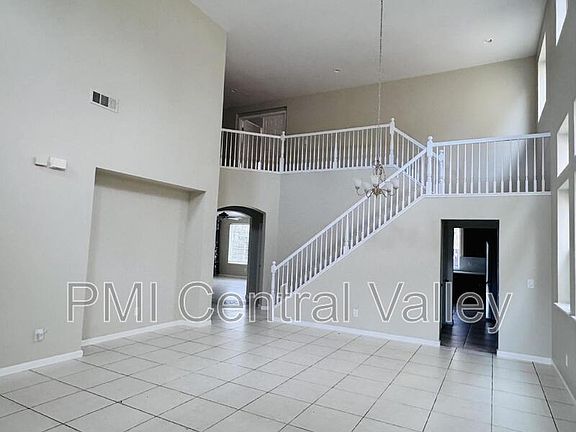 4th image of 10324 Almanor Cir