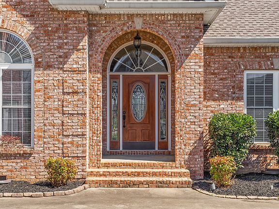 4th image of 2597 Stone Manor Way