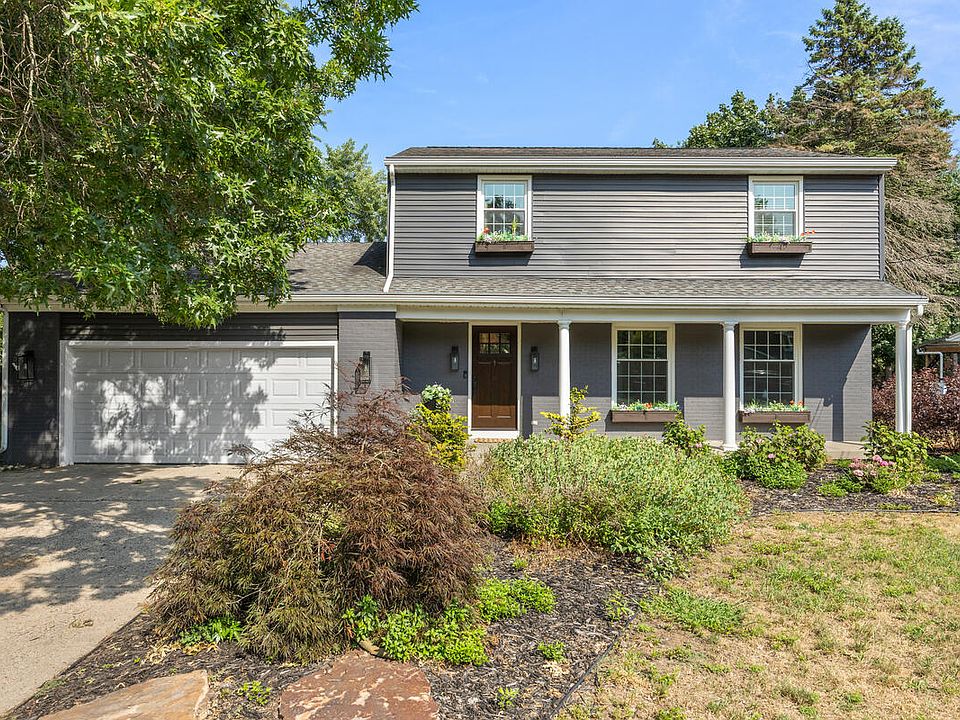 1st image of 5630 Far Hill Dr SE