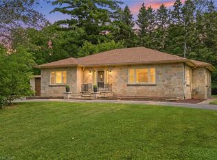 326 Old Brock Rd, Hamilton, ON L9H5H6