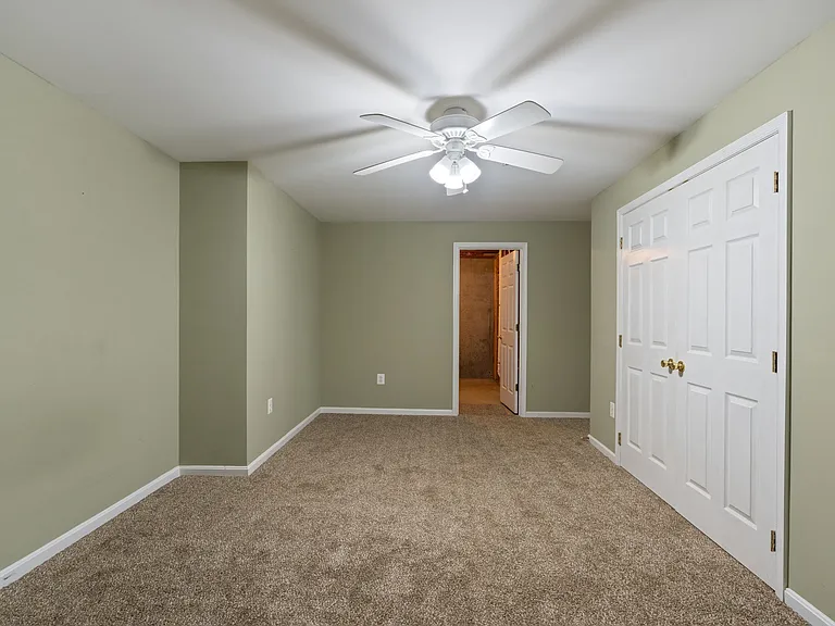 211 Westlake Blvd — Photo 17