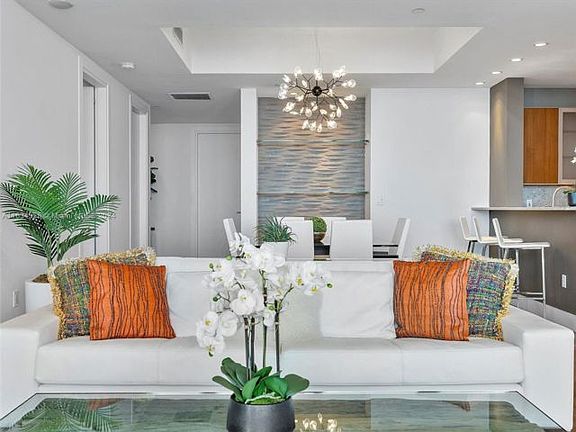 2nd image of 2627 Bayshore Dr #2106