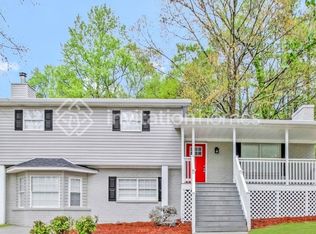 2287 Chestnut Log Loop, Lithia Springs, GA 30122